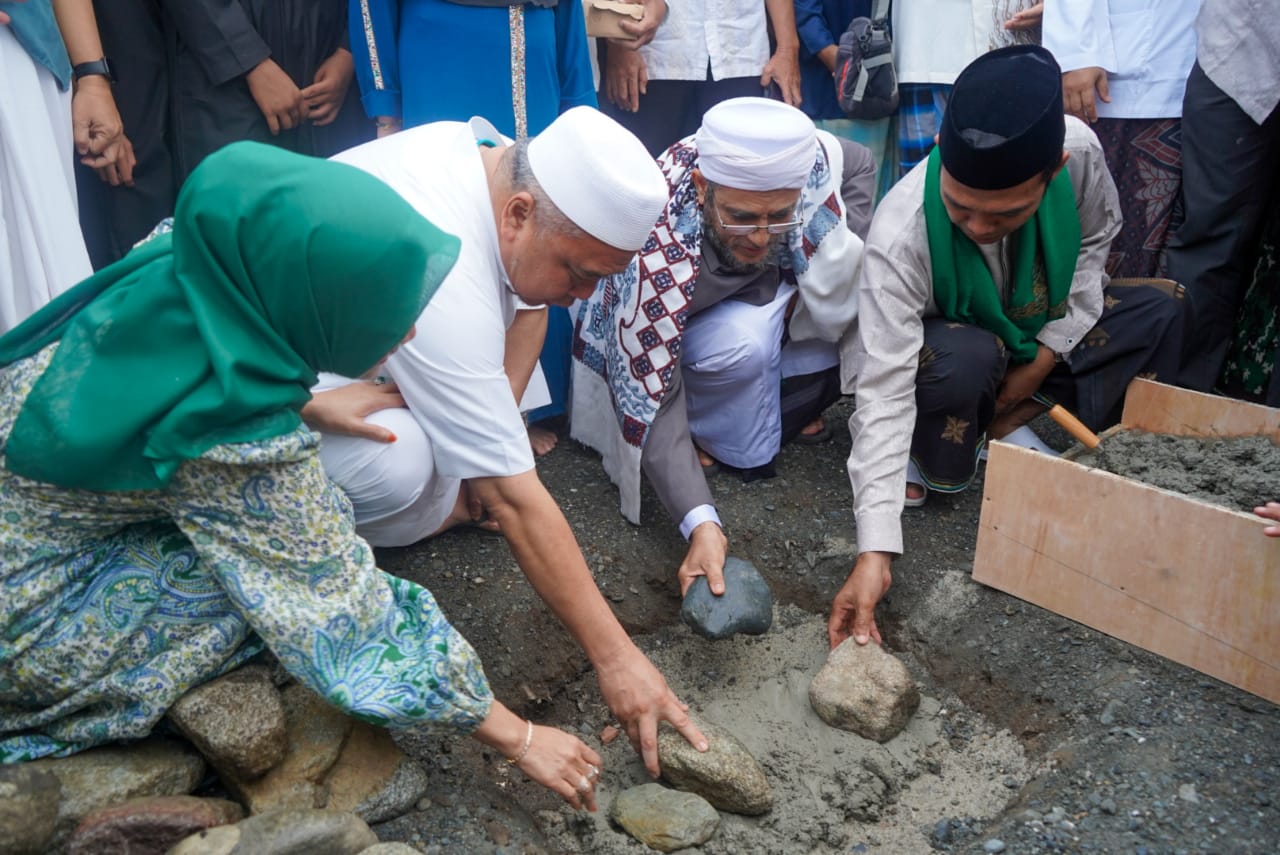 UAS Resmikan Pembangunan Masjid Ummu Ratna Sa'diyah di Kota Palu