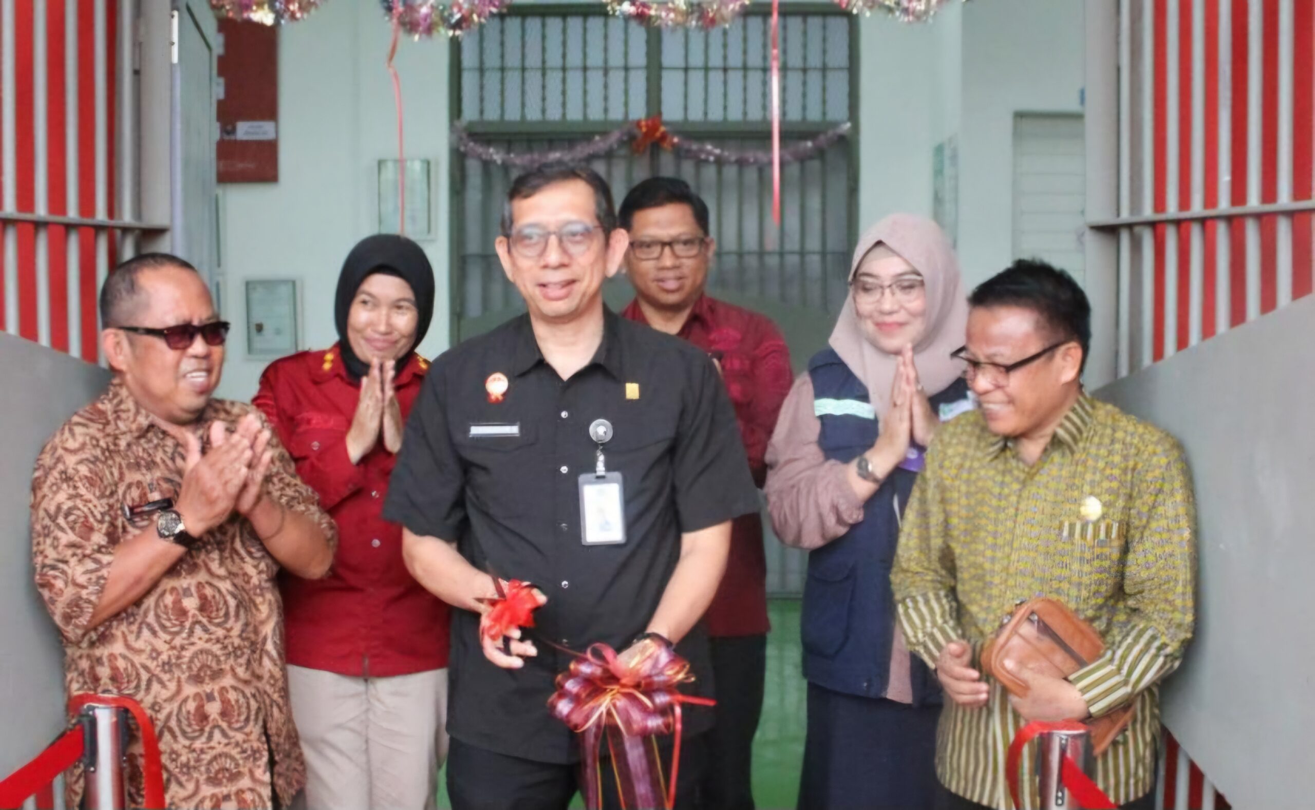 Kakanwil Kemenkumham Sulteng Resmikan Poliklinik Komiu Sehat
