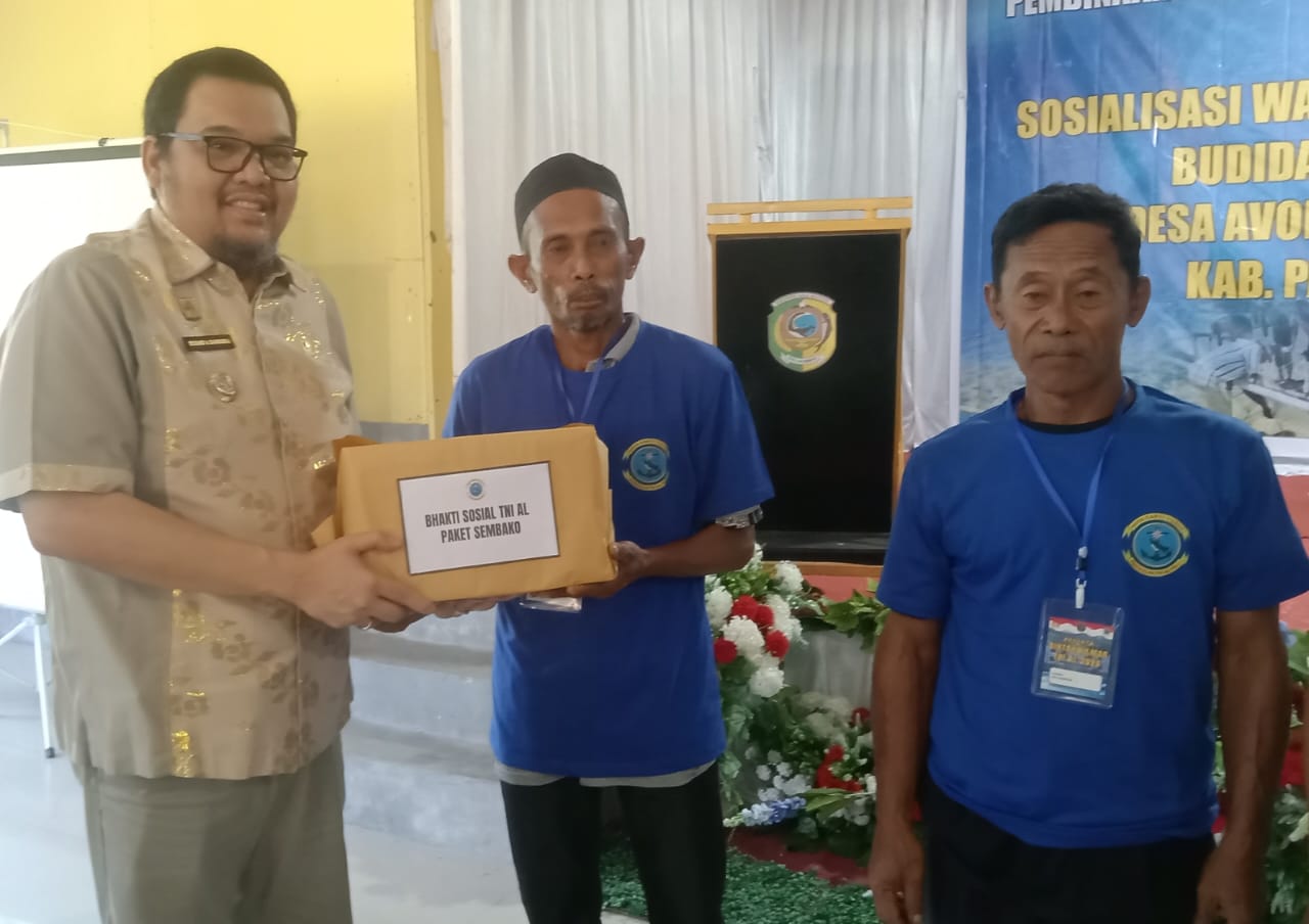 Warga Parimo Diberikan Wawasan Kebangsaan dan Pelatihan Budidaya Rumput Laut