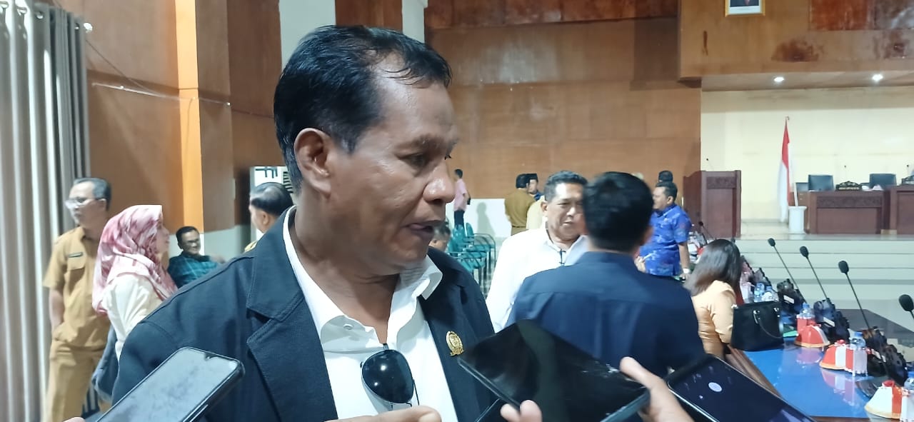 Husen Mardjengi Kritik Wabup Parimo: Tak Punya Konsep Tangani Konflik