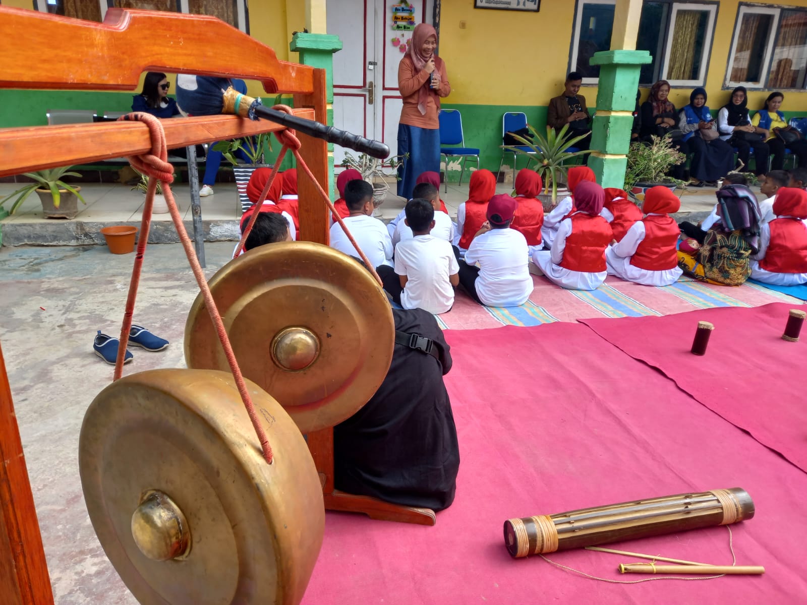 Disdikbud Parimo Tuntaskan Monitoring Program GSMS di 23 Sekolah