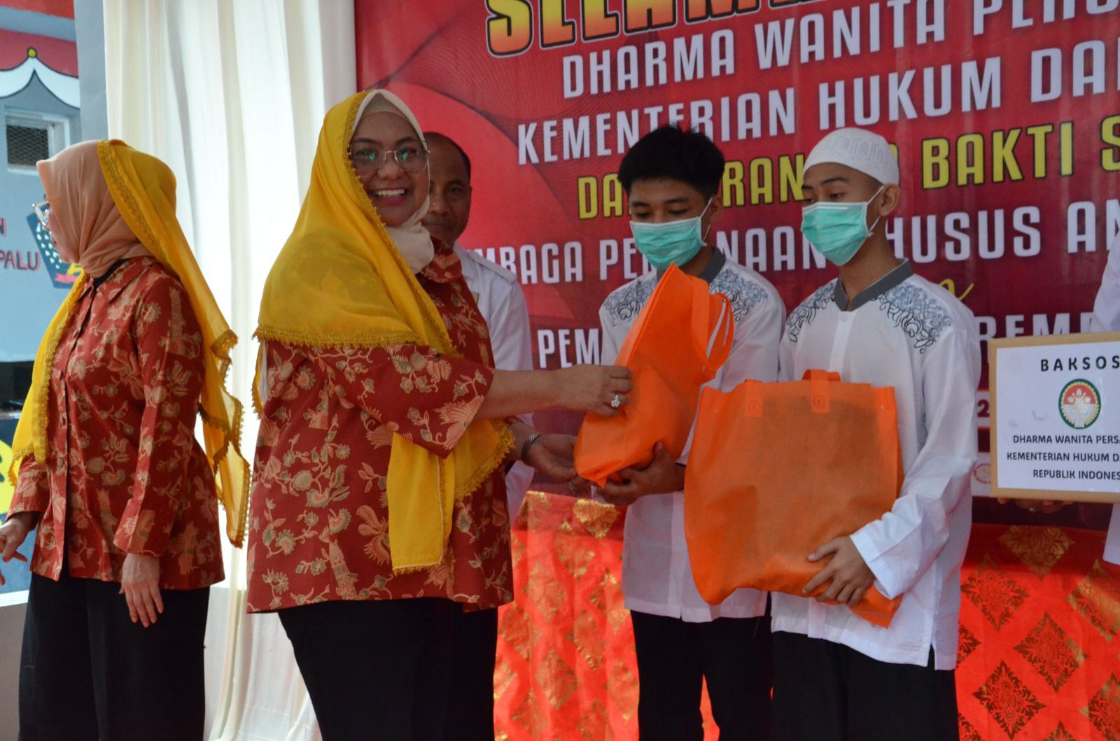 Idayanti Supratman Salurkan Bantuan ke Anak Binaan di LPKA Palu