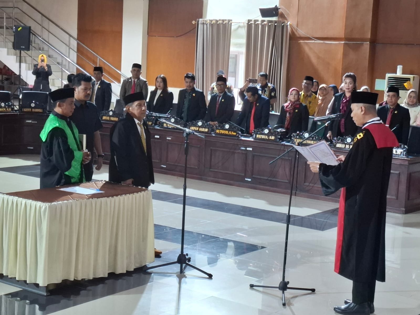 Taufik Borman Resmi Jabat Unsur Pimpinan DPRD Parimo dari Partai Golkar