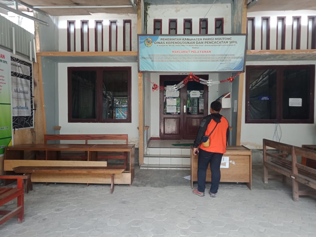 Pemadaman Listrik Tunda Pelayanan di Dukcapil Parimo