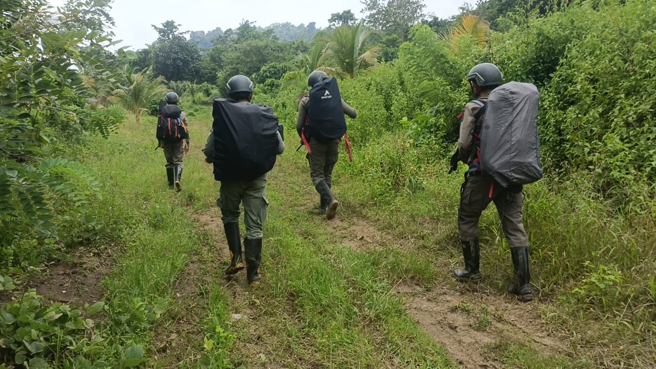 Patroli Jalur Klasik, Cegah Pembentukan Tempat Pelatihan Radikal di Poso