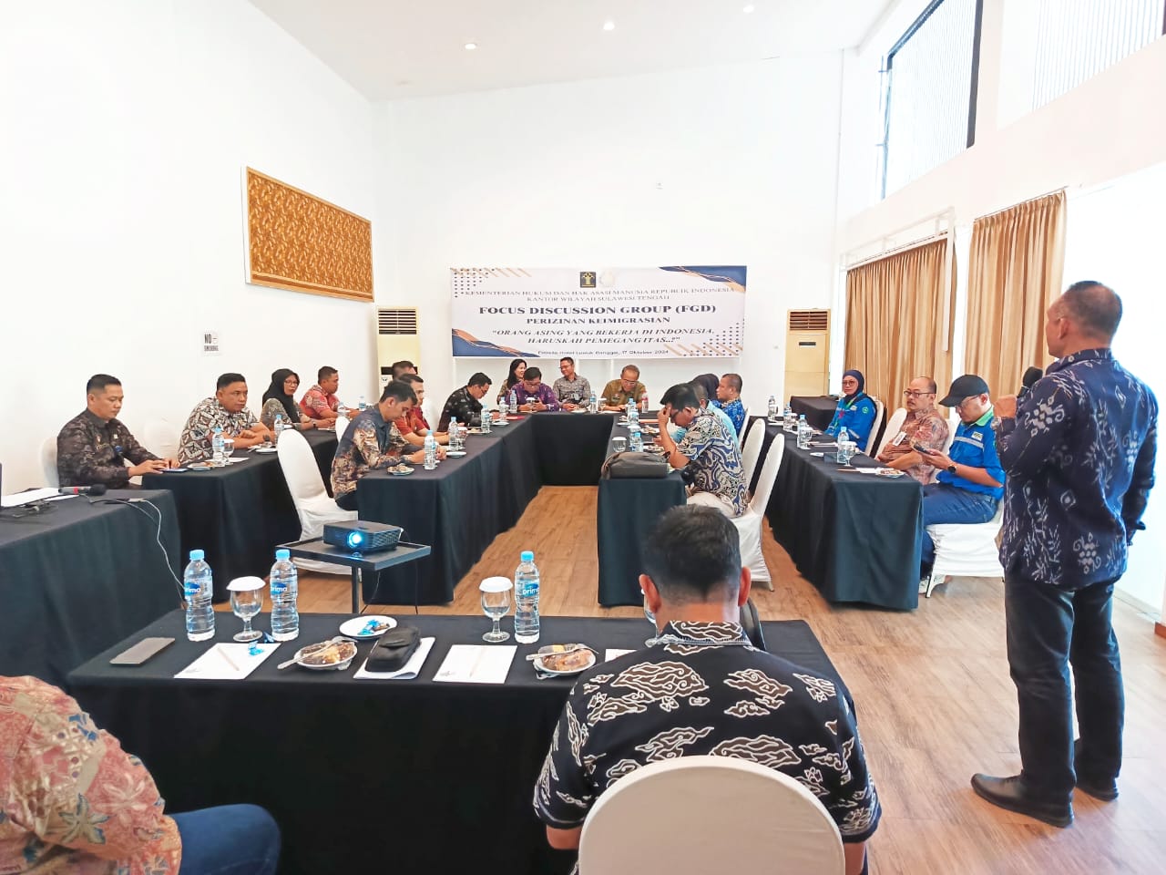 Kemenkumham Sulteng Bahas Isu Tenaga Kerja Asing di FGD