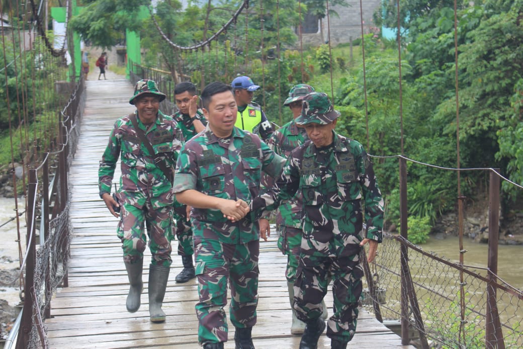 TMMD Kodim 1306/Kota Palu Perkuat Infrastruktur Jembatan Gantung di Parimo