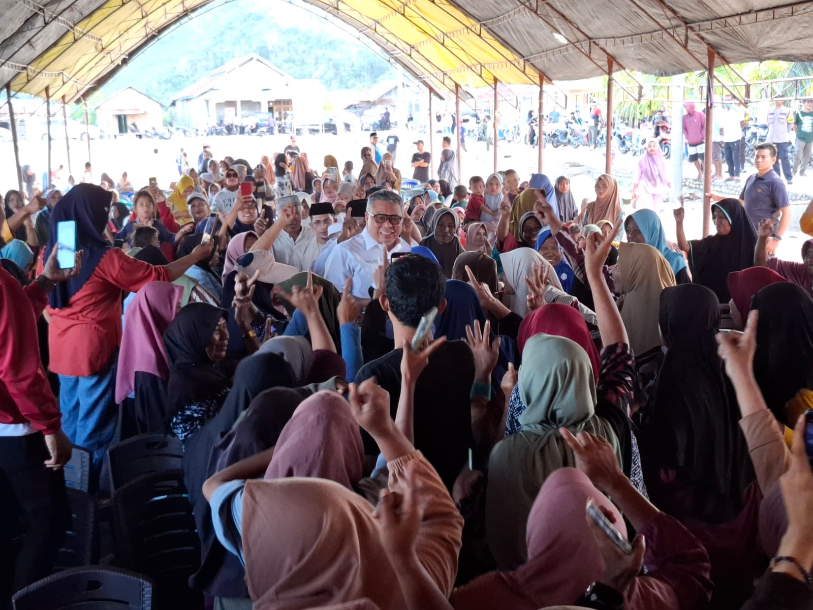 Kampanye di Desa Bajo, Ahmad Ali Ingin Sejahterakan Nelayan Lewat Industri Perikanan