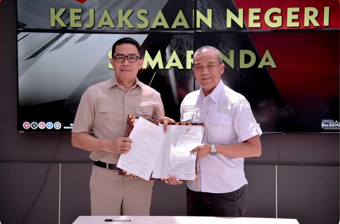 Kejari Samarinda Dapat Bantuan Kendaraan Operasional