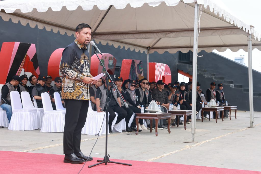 Pjs Wali Kota Makassar Tekankan Profesionalisme dan Integritas ke Pengawas TPS