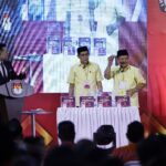 Awal Segmen Debat Kedua, Erwin Burase Ucapkan Selamat ke Amrullah-Ibrahim