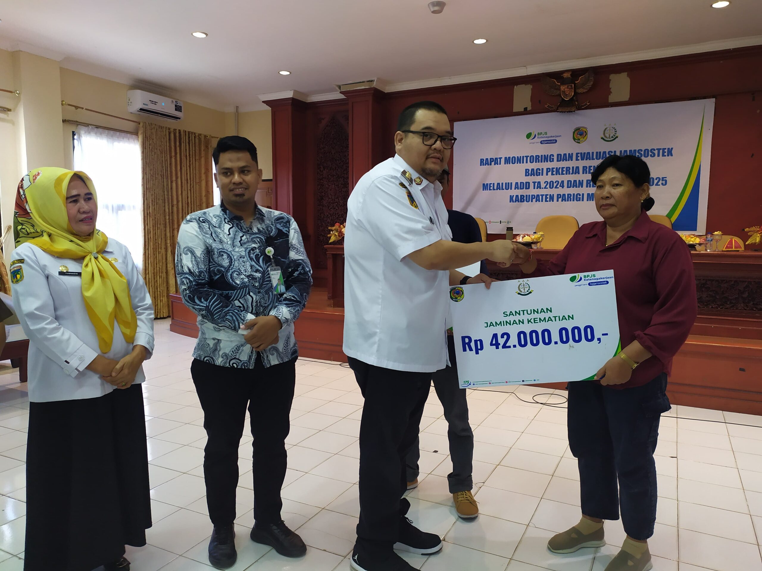 Pelaksanaan Jamsostek Bagi Pekerja Rentan Desa di Parimo Dievaluasi