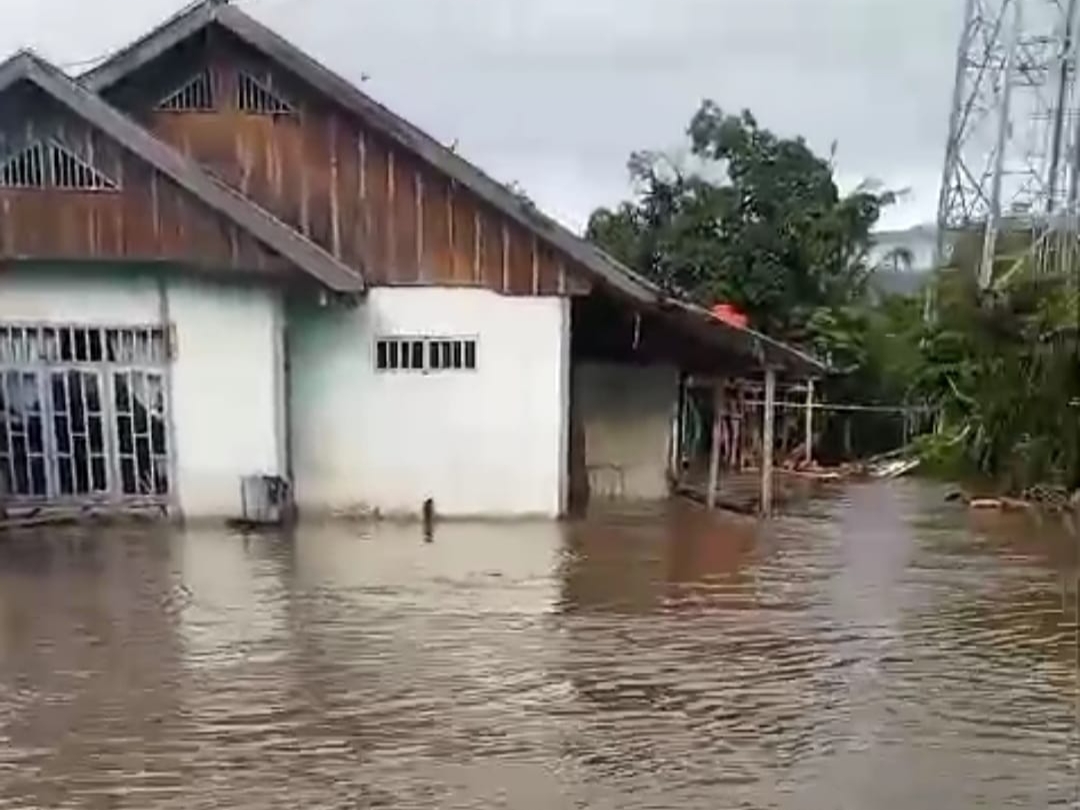 Meko Poso Ditejang Banjir, 800 Warga Terdampak dan Sarana Fasilitas Umum Rusak