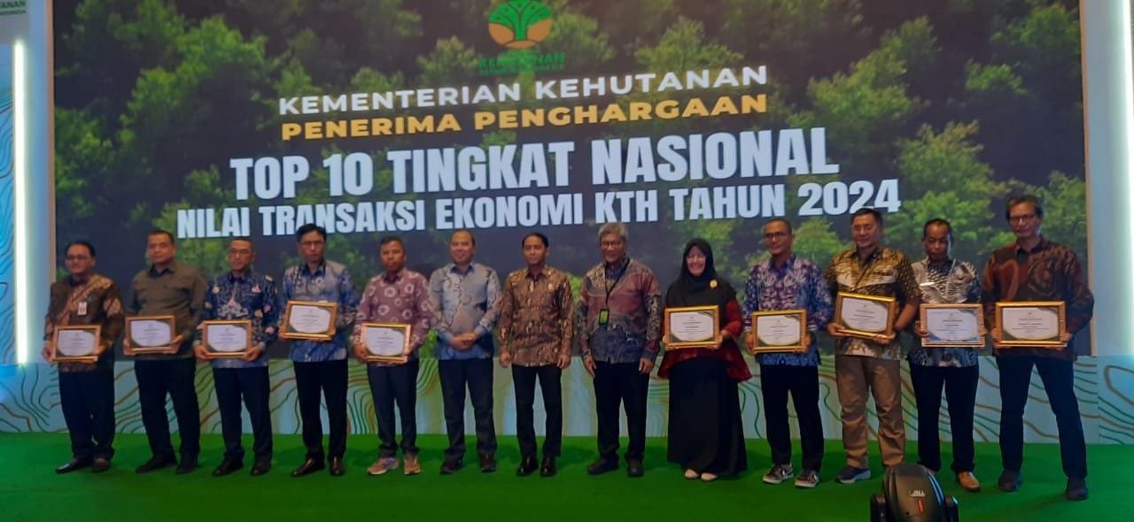 NTE KTH Meningkat, Pemprov Sulteng Raih Penghargaan dari Menhut