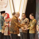 Kinerja Pemda Sigi Diapresiasi, Bupati Irwan Terima Penghargaan dari Kemendagri