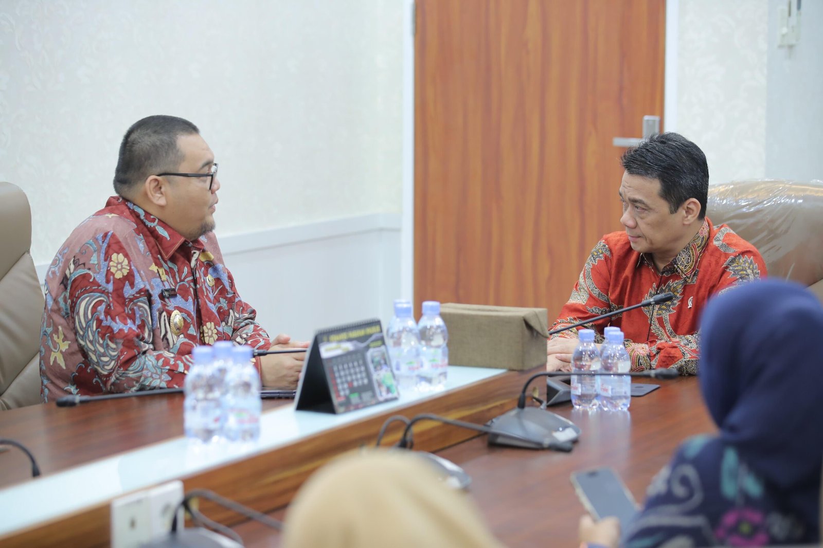 Pj Bupati Parimo Audiensi dengan Wamendes PDT, Bahas Desa Mandiri