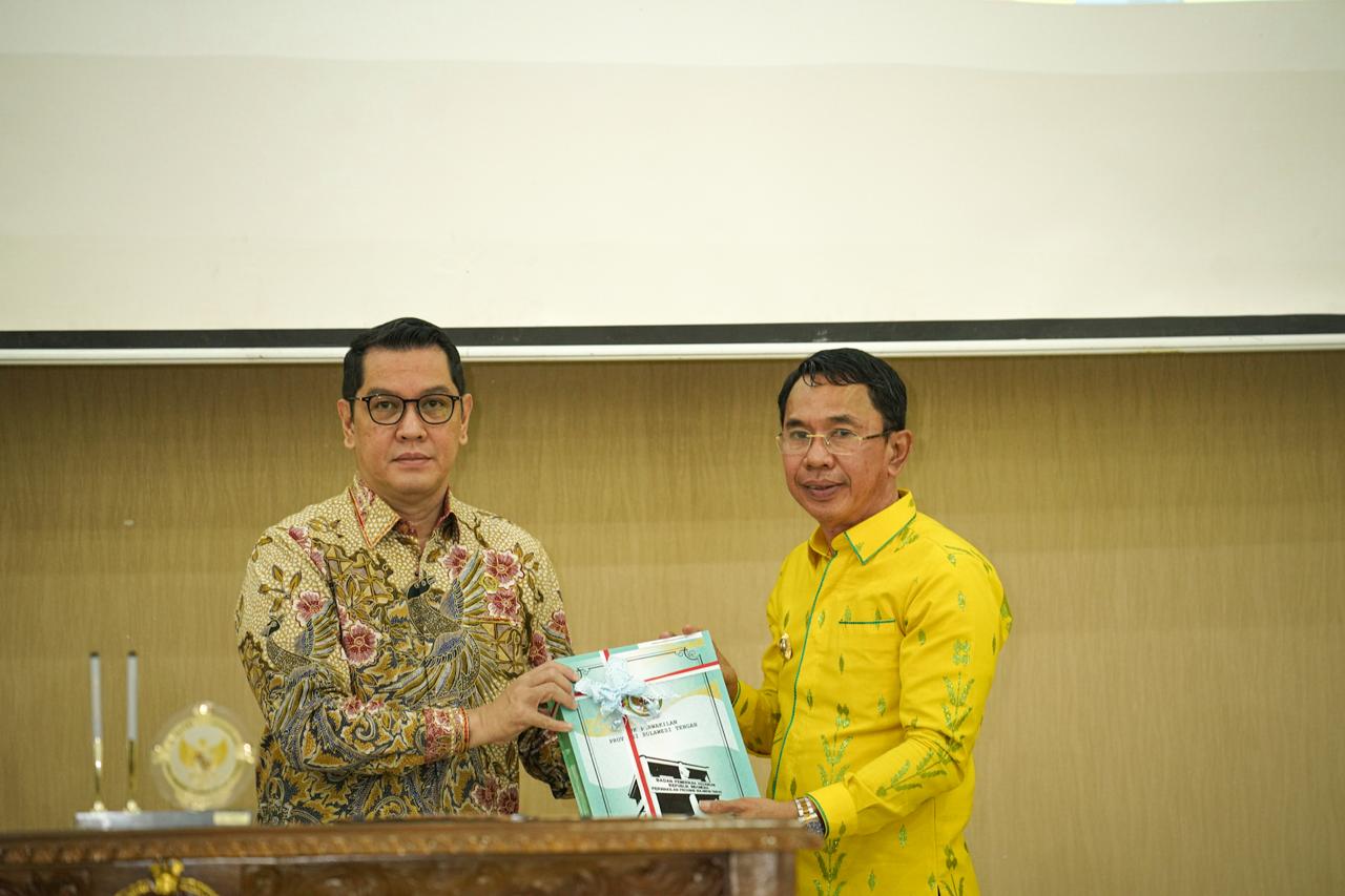 Bupati Sigi Terima Hasil Pemeriksaan Kinerja dari BPK Sulteng di Palu