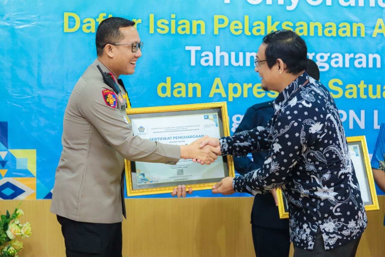 Tiga Kali Berturut Peringkat Pertama, Polres Banggai Terima Penghargaan dari KPPN
