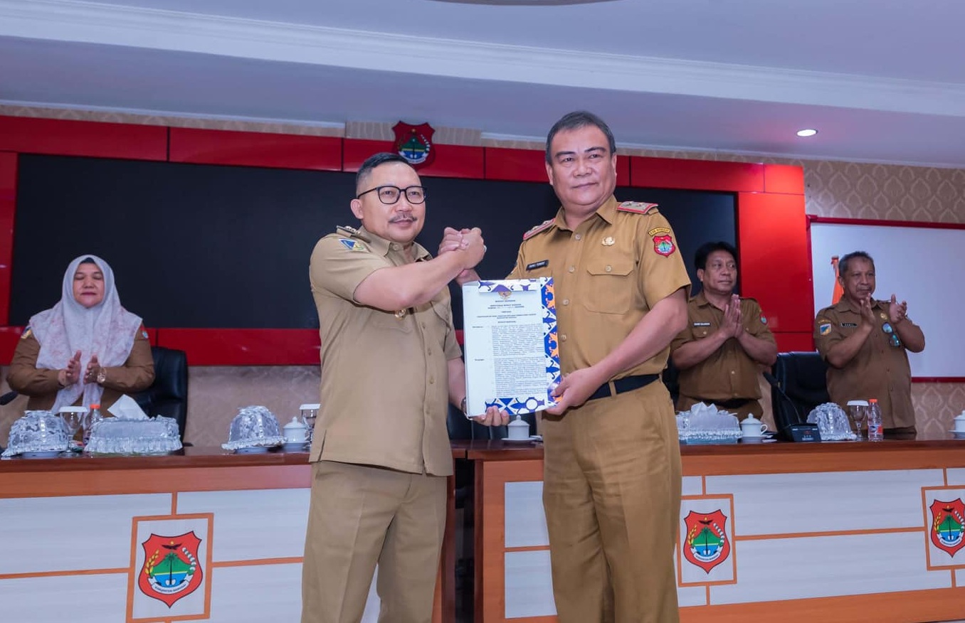 Serahkan DPA-SKPD, Bupati Amirudin Dorong Optimalisasi Penyerahan Anggaran