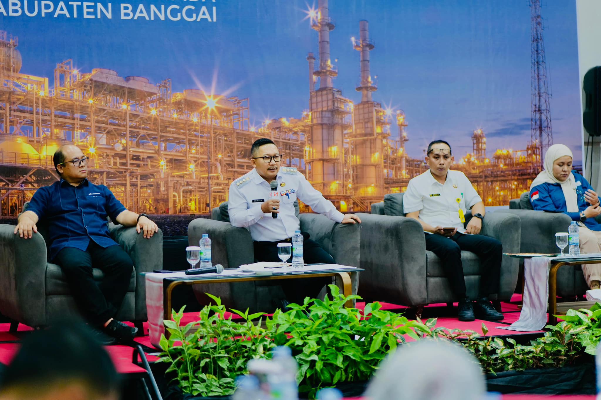 Pemda Banggai Bahas Langkah Penyelesaian Tanah Proyek Senoro Selatan