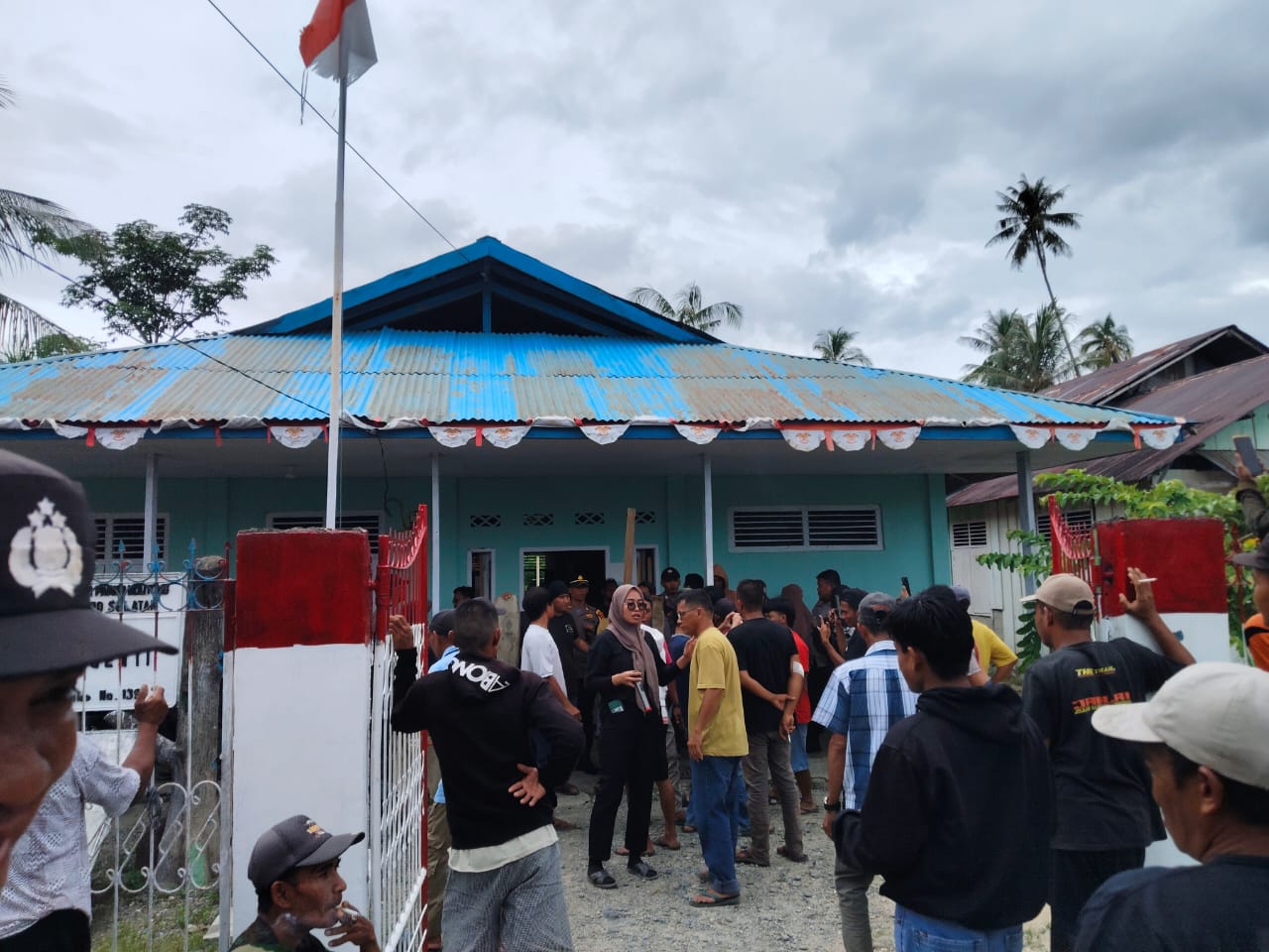 Warga Sigenti Pertanyakan Penggunaan Dana Desa dan Legalitas BPD