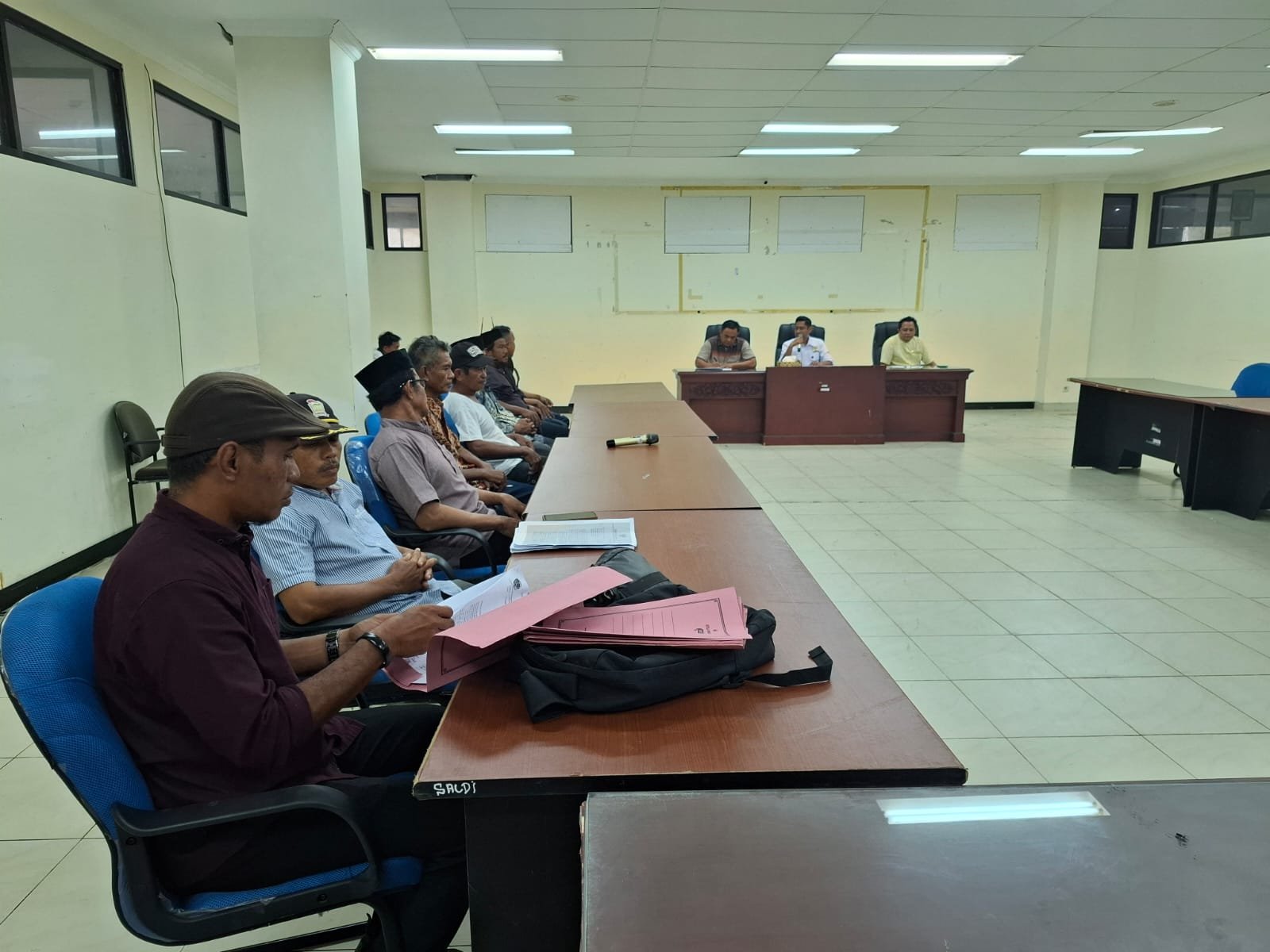 Dampak Polemik Terbitnya IPR, Warga Buranga Datangi DPRD Parimo