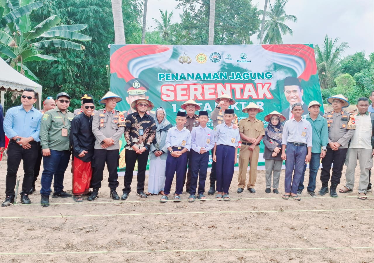 Pemda Parimo Apresiasi Penanaman Jagung yang Diinisiasi Kepolisian