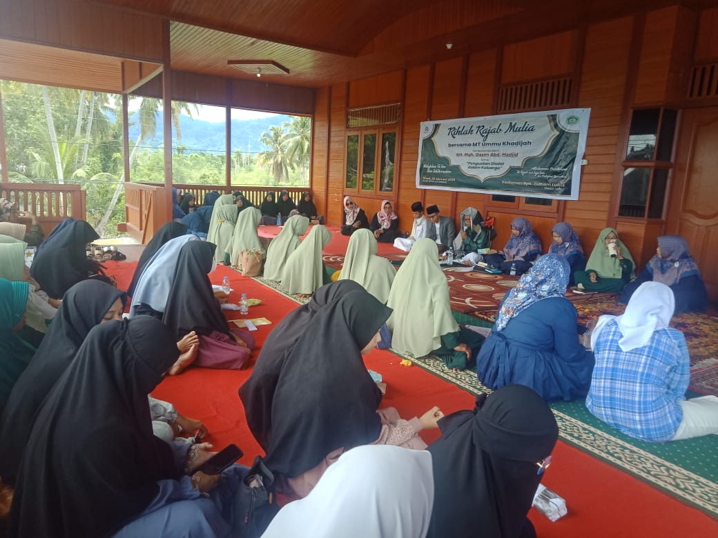 Pererat Silaturahmi, MT Ummu Khadijah Parigi Gelar Rihlah Rajab Mulia