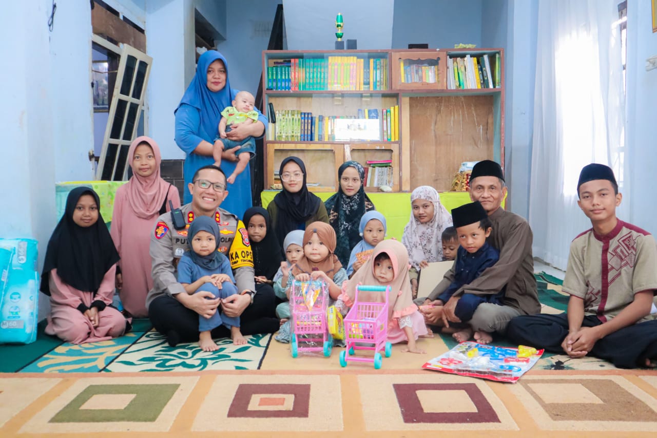 Kapolres Banggai Salurkan Bantuan ke Anak Yatim Piatu di Luwuk