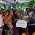 BAZNAS RI Salurkan Bantuan Sembako untuk Korban Banjir di Makassar dan Maros