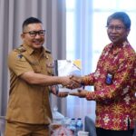 BPKP Sulteng Serahkan Hasil Evaluasi Kapabilitas Pengawasan ke Bupati Banggai
