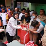 Wakil Wali Kota Makassar Serahkan Bantuan ke Korban Terdampak Kebakaran