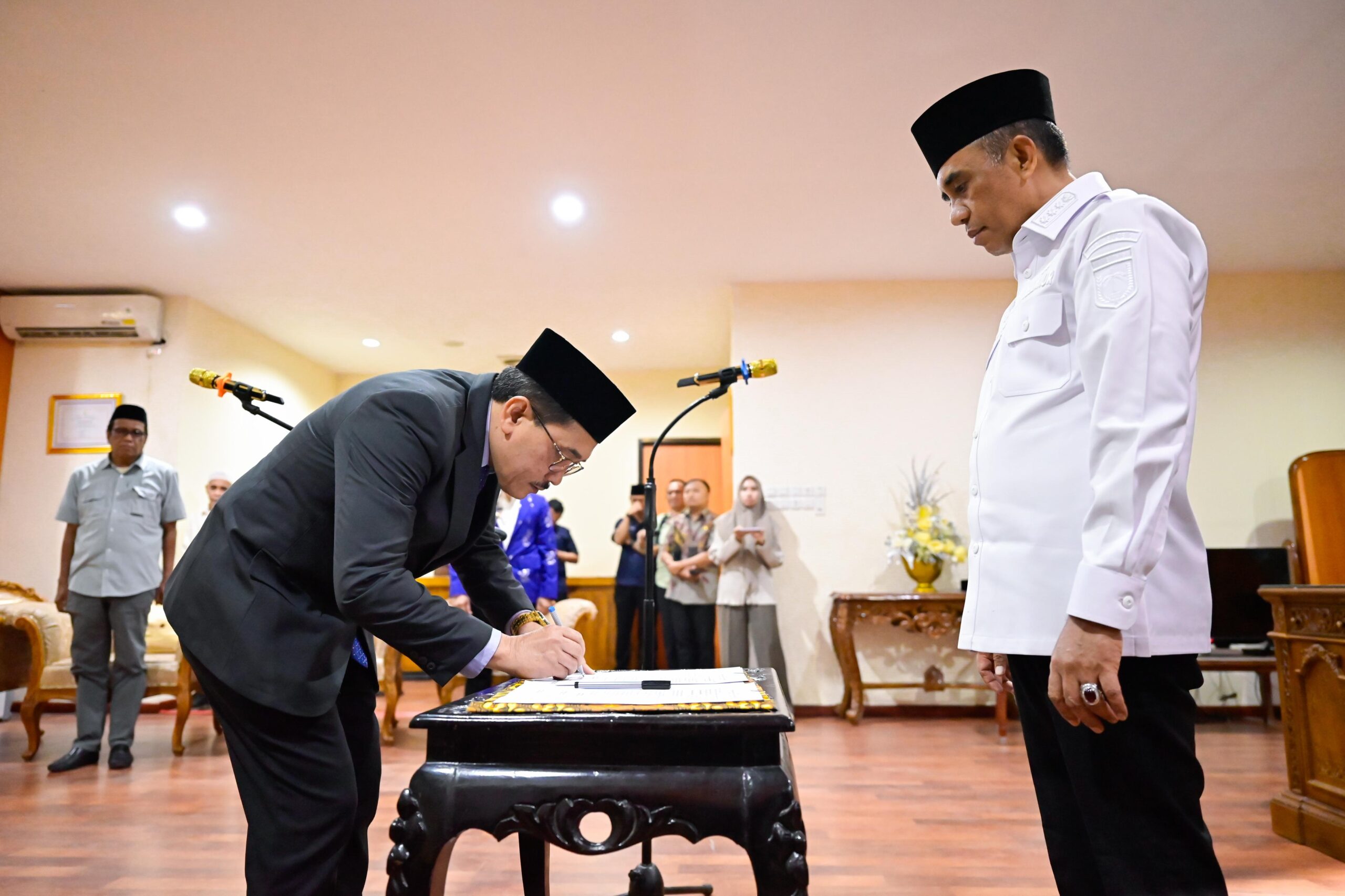 Gubernur Sulteng Lantik dr Komang Adi Sujendra Jabat Dokter Ahli Utama