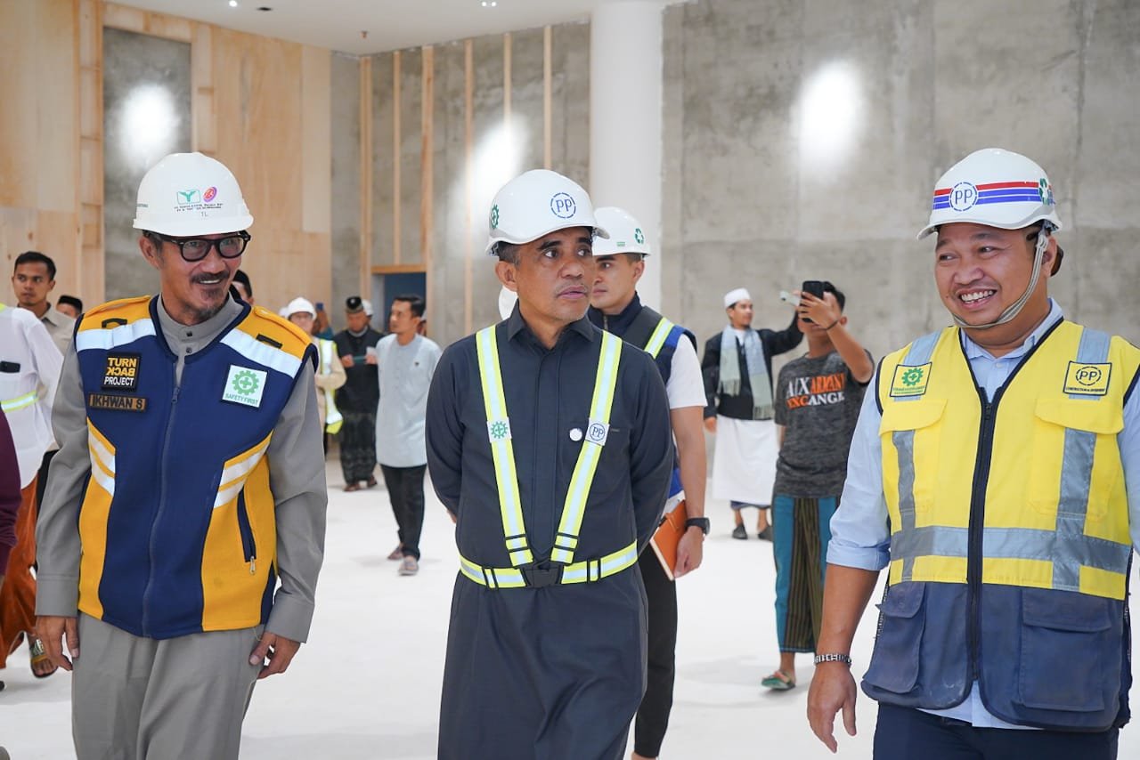 Gubernur Anwar Hafid Tinjau Progres Pembangunan Masjid Raya Baitul Khairaat