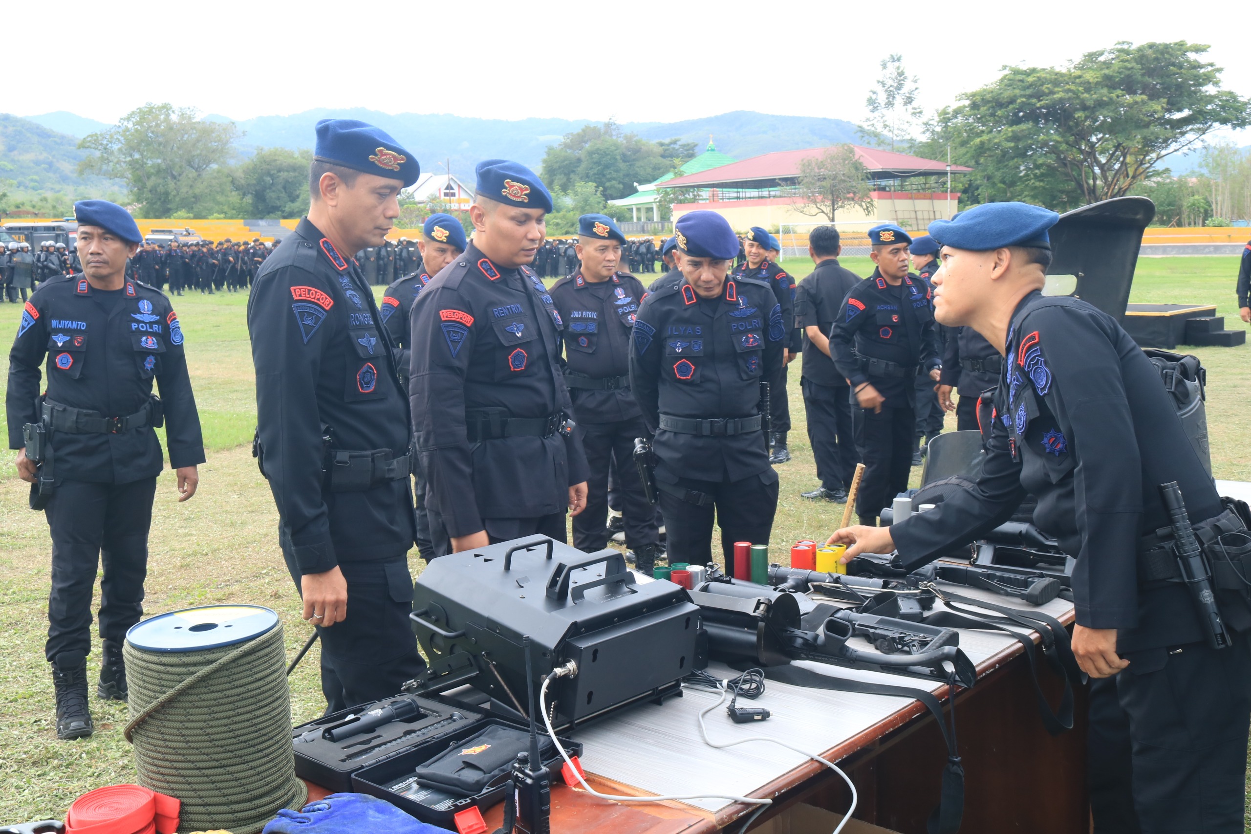 Jelang PSU Pilkada, Brimob Polda Sulteng Gelar Apel Personel dan Periksa Peralatan
