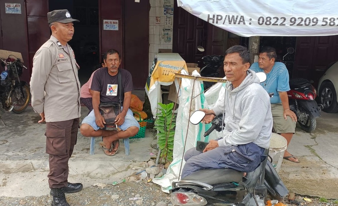 Sambangi Warga Tolai Parimo, Satgas Madago Raya Ajak Warga Jaga Kamtibmas