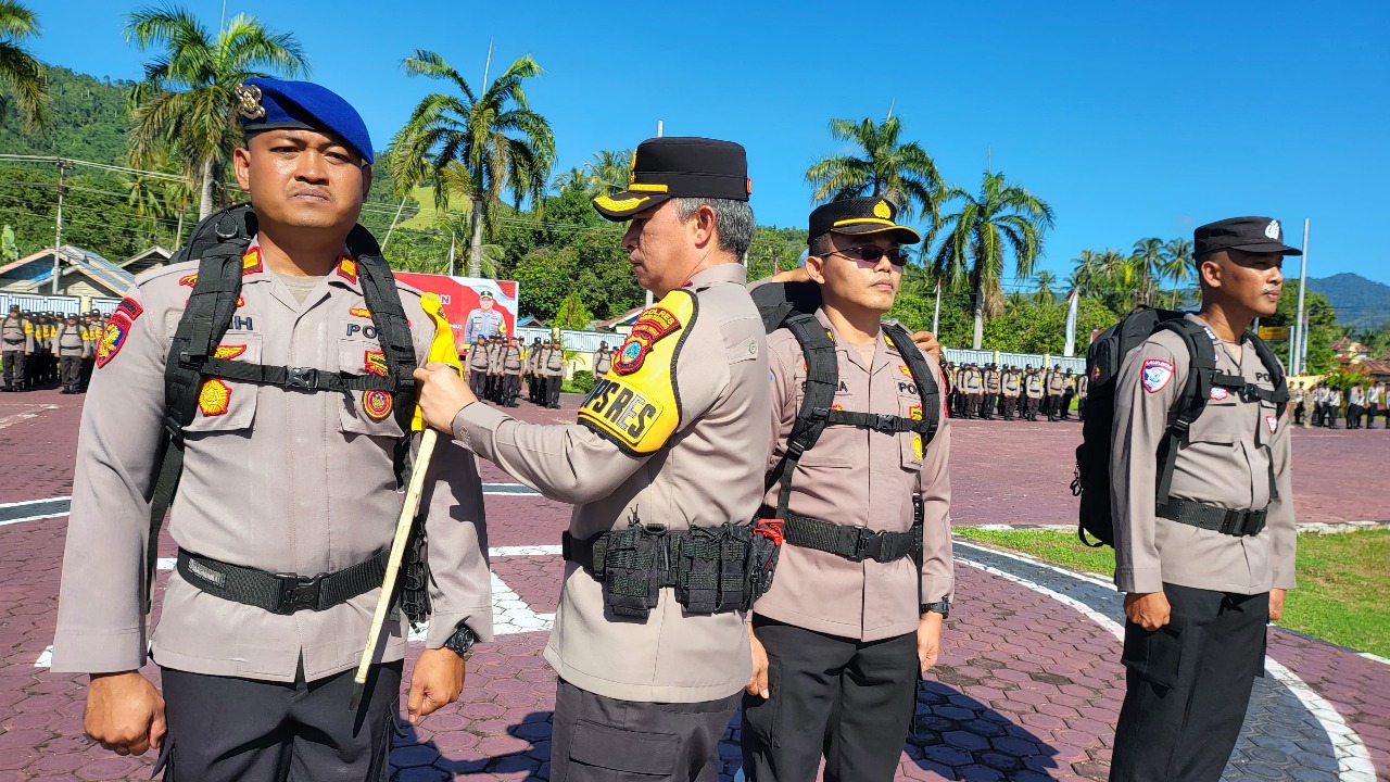 Polres Parimo Gelar Apel Pergeseran Pasukan Pengamanan TPS PSU Pilkada