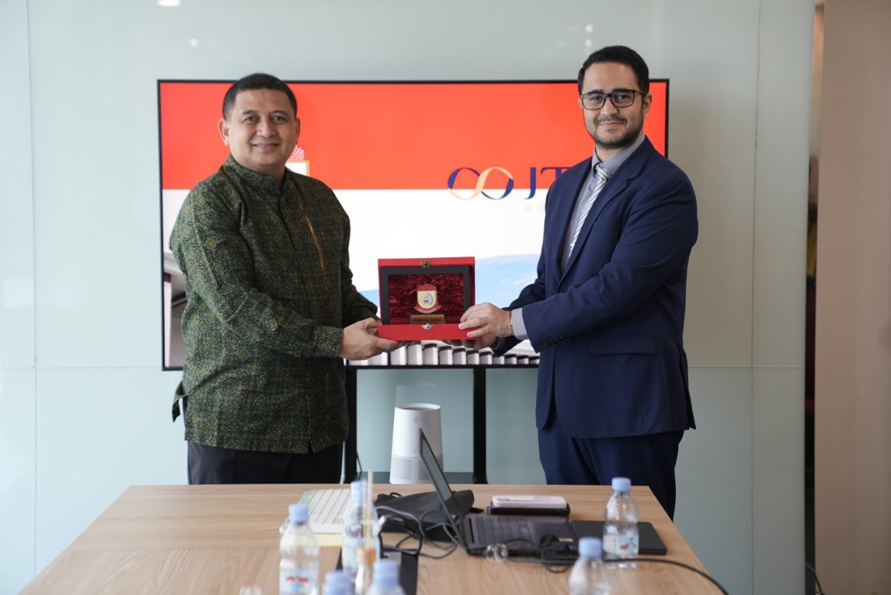Wali Kota Makassar Bertemu Investor dari Qatar, Buka Peluang Kerja Sama