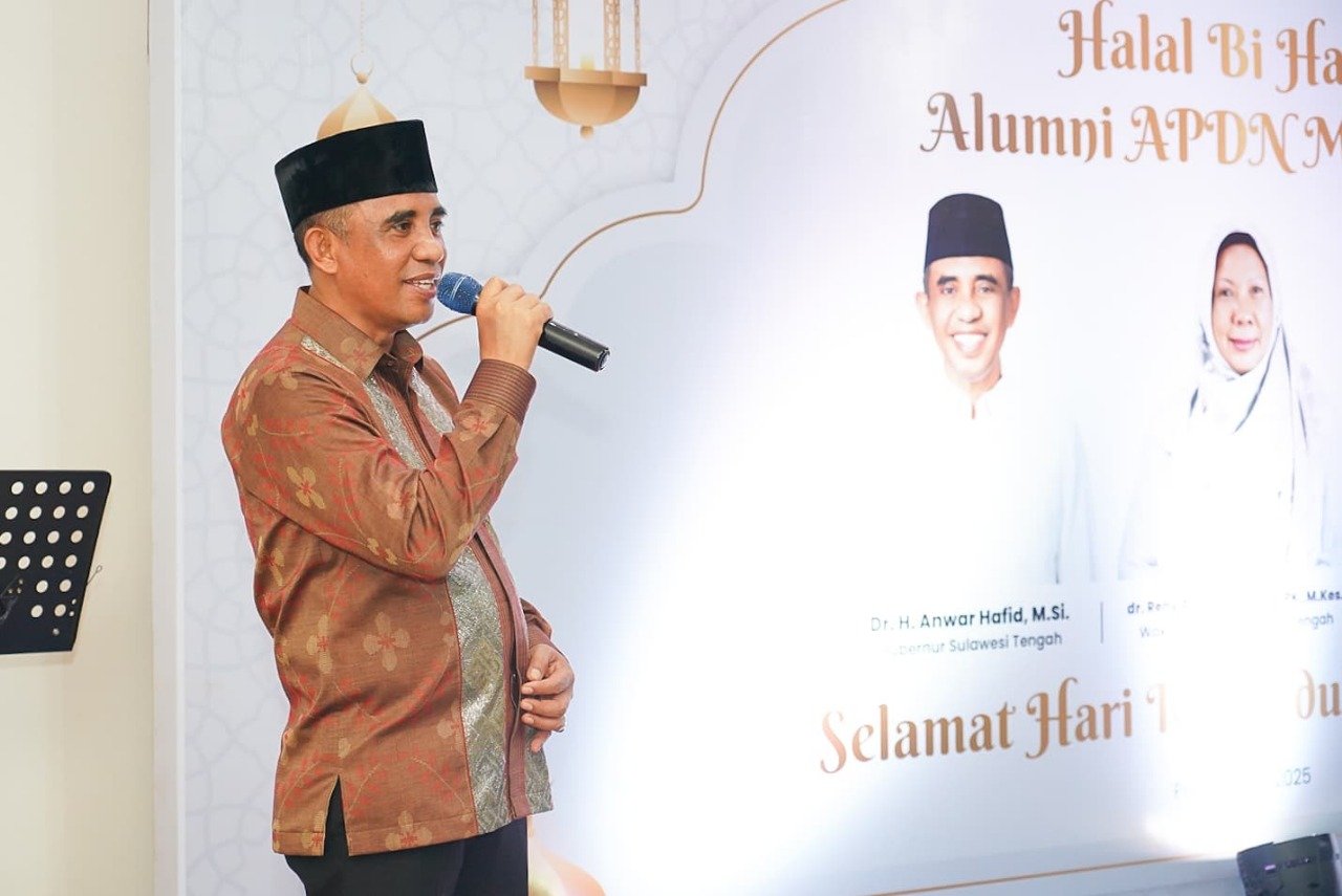 Anwar Hafid Berharap Alumni APDN Makassar Terus Berkontribusi Melalui Ide dan Gagasan