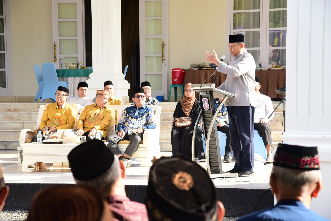 Gubernur Gusnar Sebut Fokus Utamanya Memberikan Solusi, Bukan Terjebak Polemik