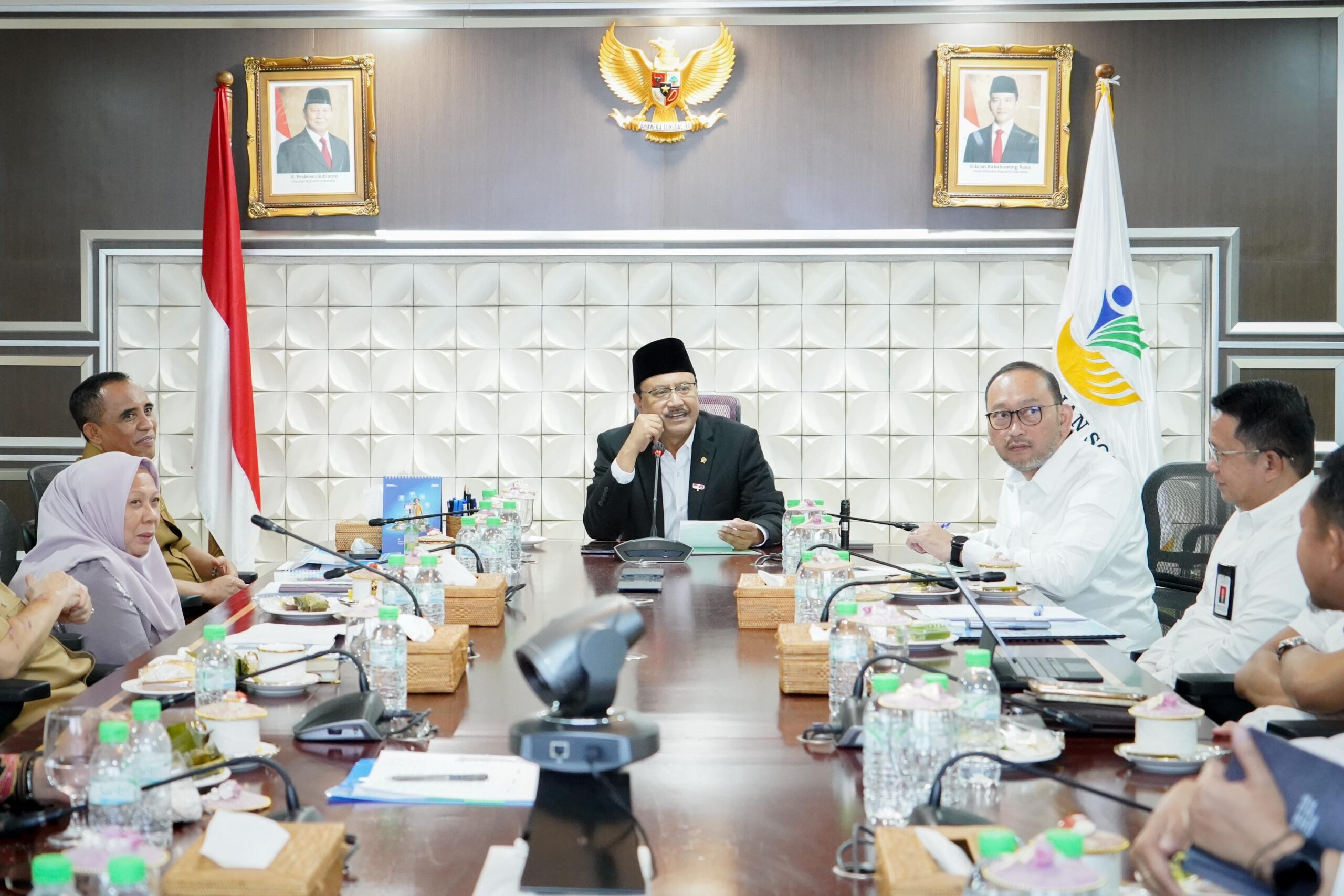 Dukung Sekolah Rakyat, Anwar Hafid Gerak Cepat Temui Mensos Syaifullah Yusuf
