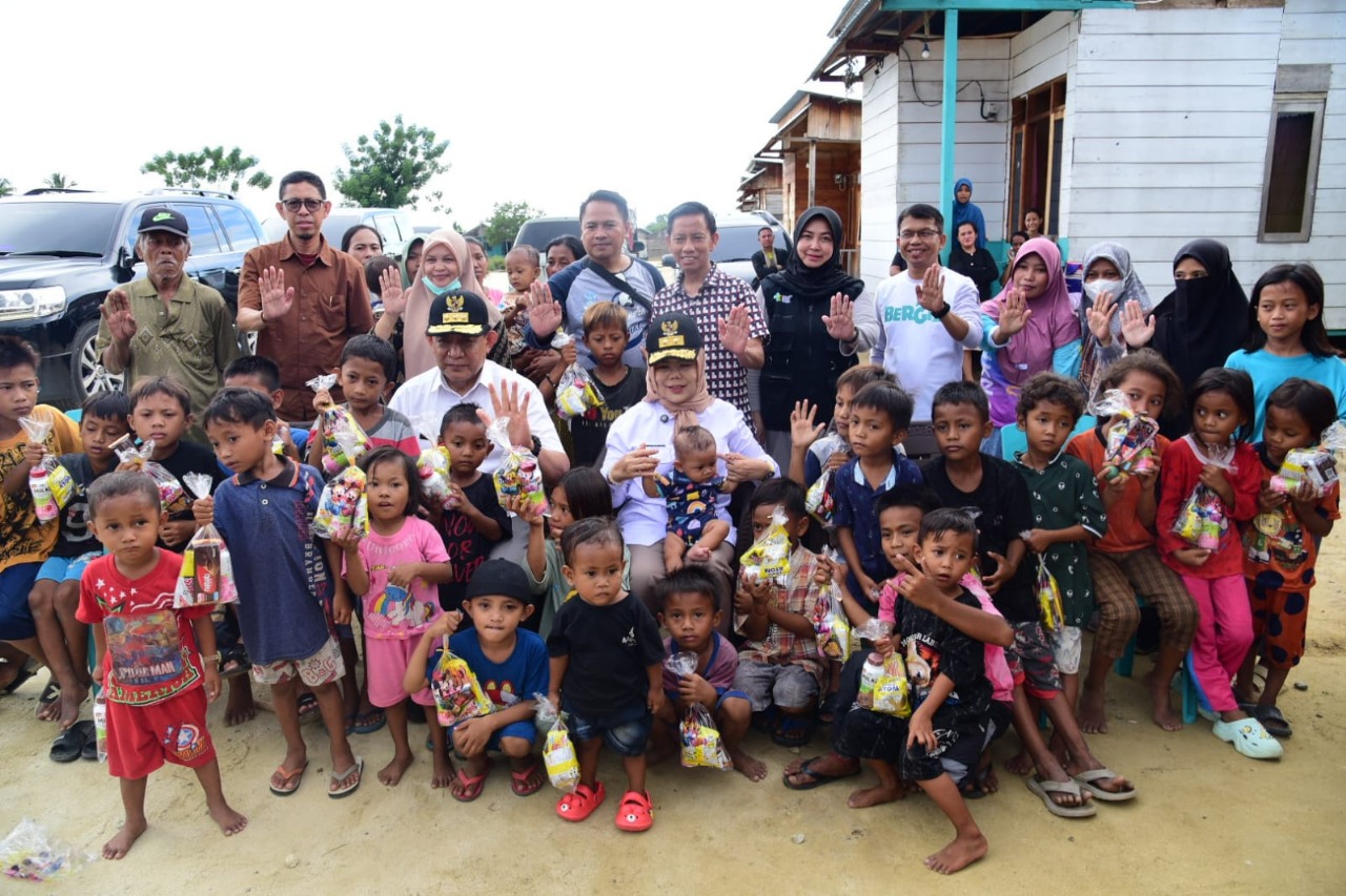 Gubernur dan Wagub Gorontalo Kunjungi Balita Stunting di Pohuwato