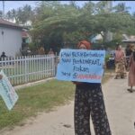 Emak-emak Gelar Aksi Tolak Pembangunan IPLT di Jononunu Parimo