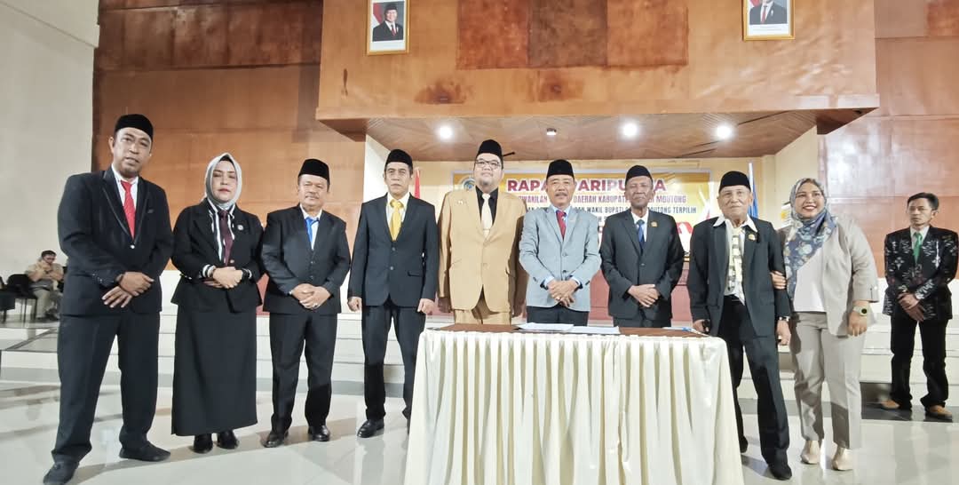 DPRD Parimo Umumkan Penetapan Bupati dan Wabup Terpilih Hasil Pilkada
