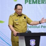 GORONTALO, theopini.id - Gubernur Gorontalo, Gusnar Ismail menekankan, pentingnya komunikasi dan pengaruh sebagai kunci utama dalam membangun kepemimpinan yang efektif di era digital.
