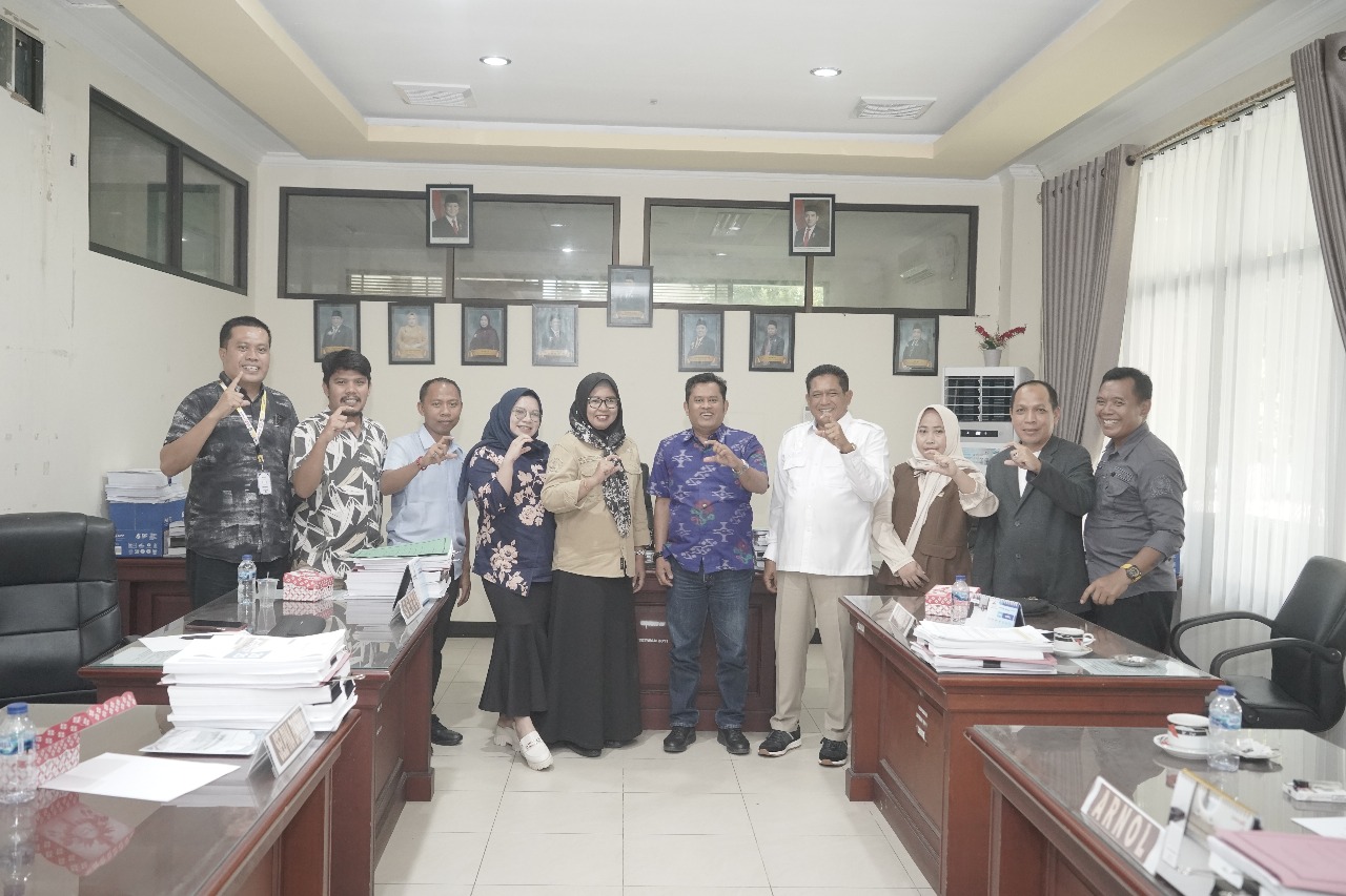 Disdik Parimo Akan Bagikan 15.000 Lebih Seragam Sekolah Gratis