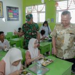 Bupati Sigi Tinjau Program MBG di SMP Negeri 4 Sigi