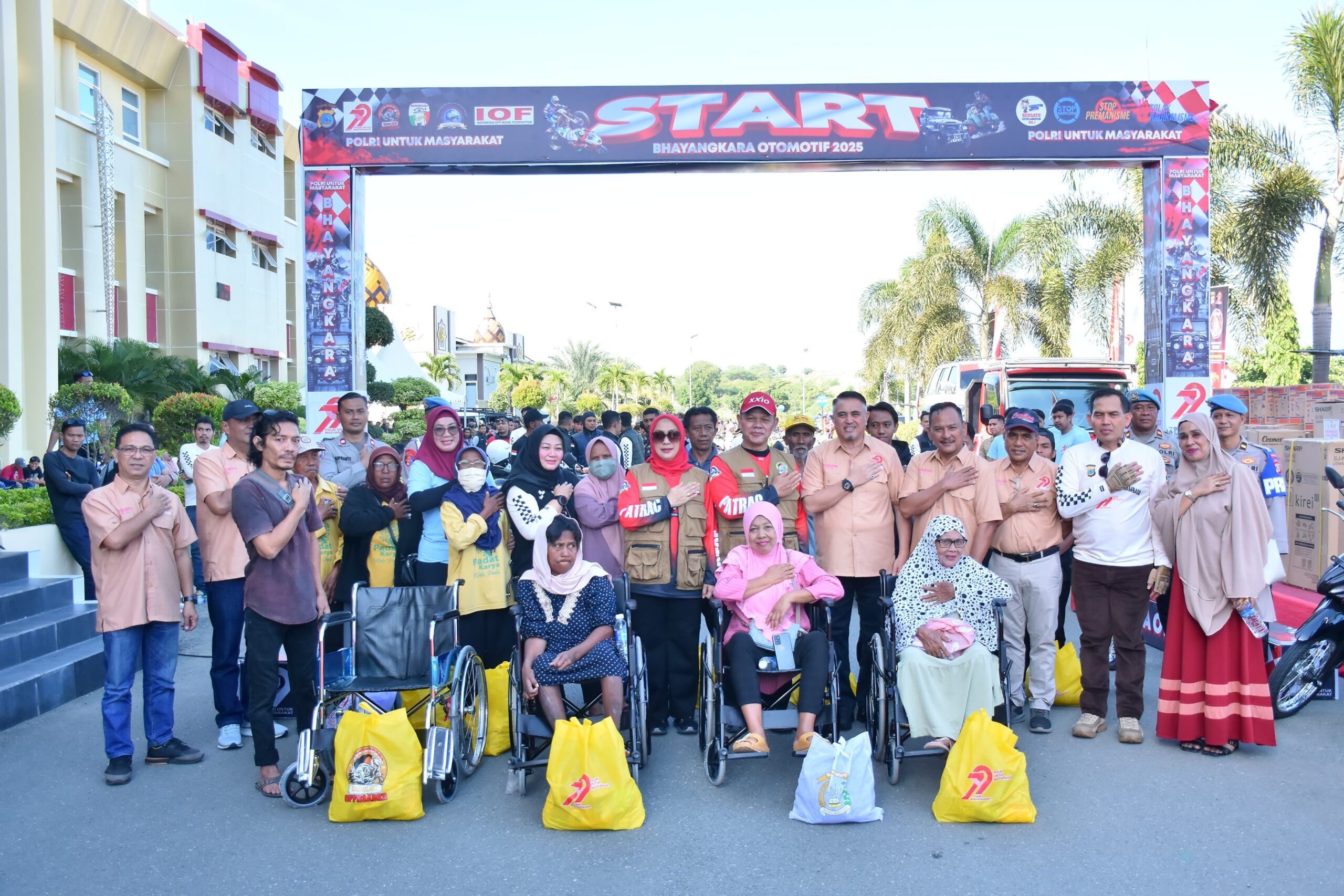 Tak Hanya Ajang Otomotif, Polda Sulteng Sisipkan Aksi Kemanusiaan untuk Warga