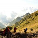 Tragedi Rinjani Ungkap Celah Pengawasan Operator Wisata Ekstrem