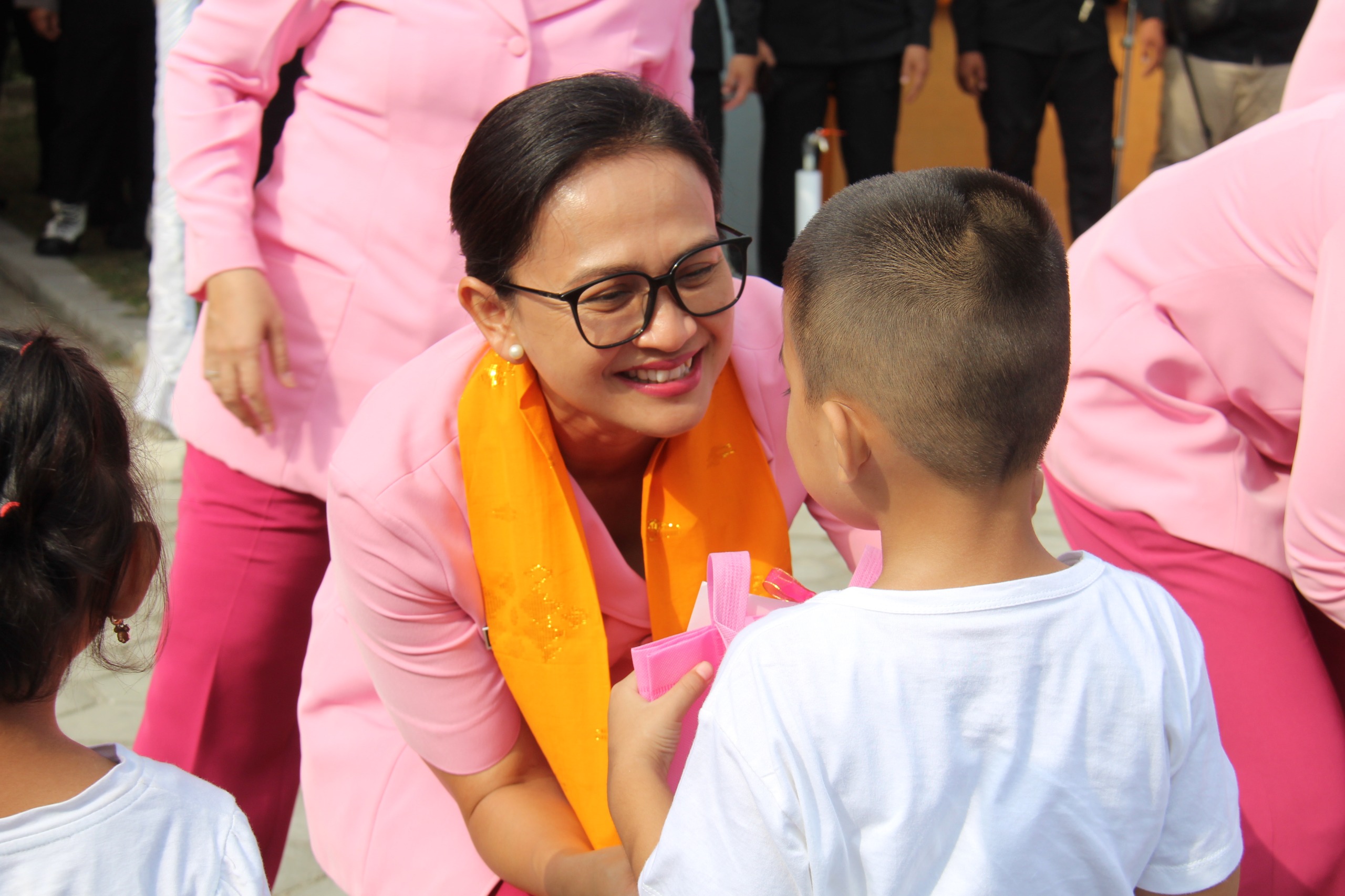 Ketua Pembina YKB Kunjungi Sulteng, Dorong Pendidikan Anak dan Ketahanan Pangan
